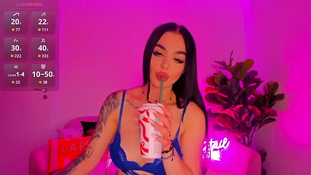 TiaBelle online show from 11/05/25, 05:24