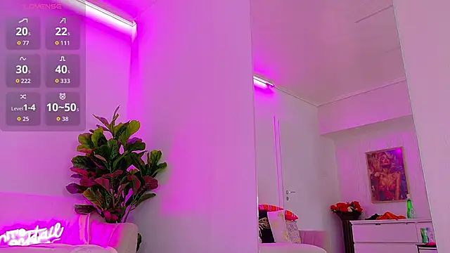 TiaBelle online show from 11/18/25, 06:23