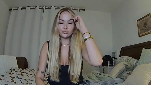 BarbieDolly x online show from 10/18/25, 07:14