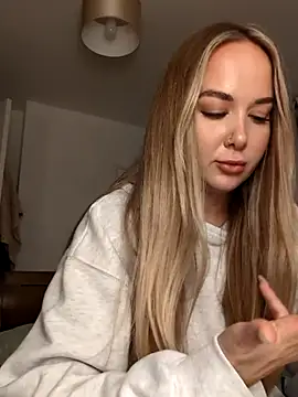 BarbieDolly x online show from 11/09/25, 07:45