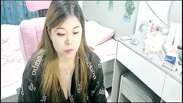 DUODUOBB-2025 online show from 11/09/25, 04:05