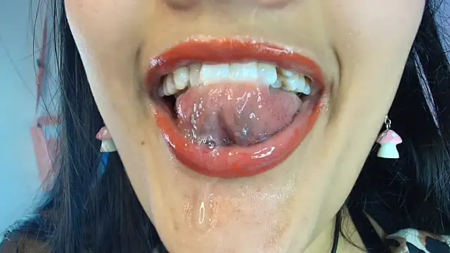 Hinata 21  online show from 10/16/25, 06:42