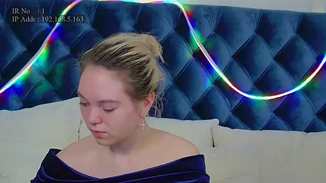 AnnaDelon online show from 11/19/25, 04:12