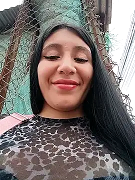 Snapshot of __Antonella chatting on 10/14/25, 03:02 Antonella online show from 10/14/25, 03:02