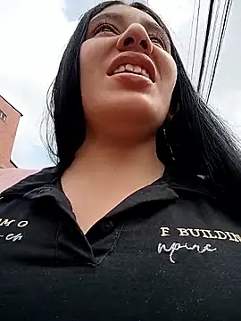 Snapshot of __Antonella chatting on 11/15/25, 02:57 Antonella online show from 11/15/25, 02:57