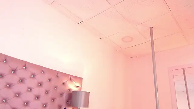 Liv20  online show from 10/05/25, 04:16