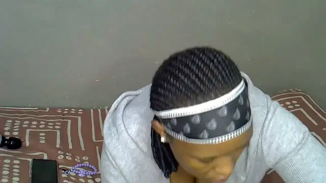 Bellabootie online show from 11/18/25, 04:50