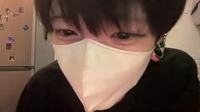 tora3220 online show from 10/30/25, 01:34