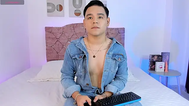 Snapshot of KairoBlaze chatting on 09/29/25, 04:06 KairoBlaze online show from 09/29/25, 04:06