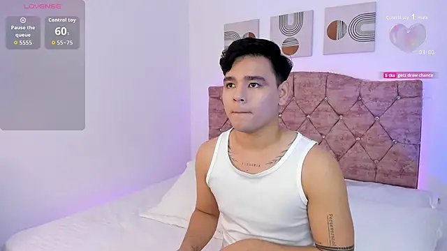 Snapshot of KairoBlaze chatting on 10/04/25, 03:59 KairoBlaze online show from 10/04/25, 03:59