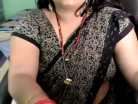 Snapshot of BABITA_KUMARII chatting on 11/01/25, 04:53 BABITA KUMARII online show from 11/01/25, 04:53