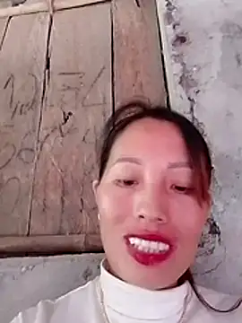 Snapshot of Sera_sexy01 chatting on 10/14/25, 01:39 Sera sexy01 online show from 10/14/25, 01:39