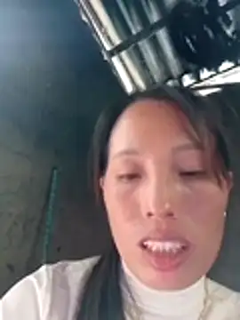 Snapshot of Sera_sexy01 chatting on 10/23/25, 06:56 Sera sexy01 online show from 10/23/25, 06:56