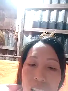 Snapshot of Sera_sexy01 chatting on 10/24/25, 08:05 Sera sexy01 online show from 10/24/25, 08:05