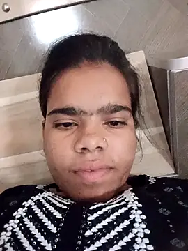 Snapshot of Ok_pooja chatting on 10/01/25, 07:47 Ok pooja online show from 10/01/25, 07:47