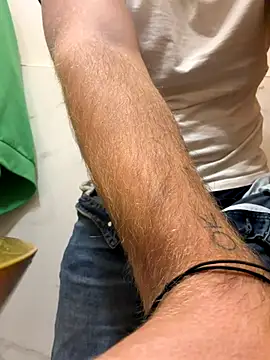 Italianofirenze online show from 10/04/25, 09:24