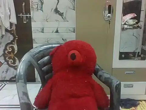 Snapshot of RINA_RANI_0 chatting on 10/10/25, 01:48 RINA RANI 0 online show from 10/10/25, 01:48