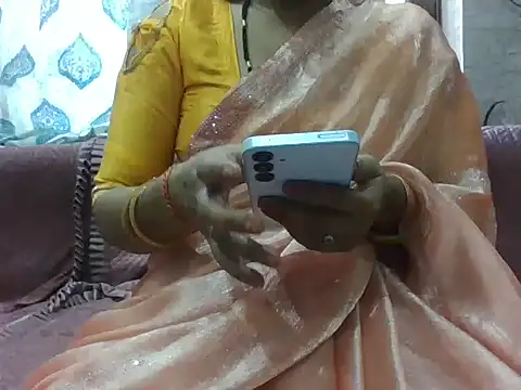 Snapshot of RINA_RANI_0 chatting on 10/25/25, 03:36 RINA RANI 0 online show from 10/25/25, 03:36