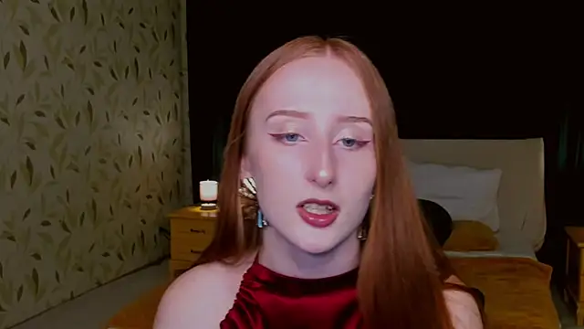 TwilightSerena online show from 10/10/25, 07:02