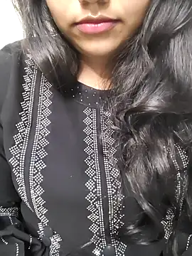 Snapshot of Miss_Rose__ chatting on 10/13/25, 07:47 Miss Rose online show from 10/13/25, 07:47