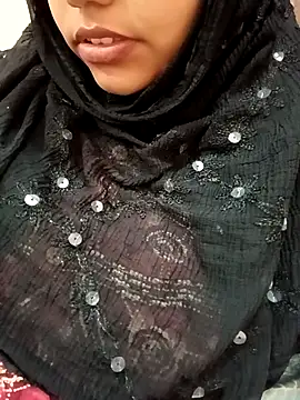 Snapshot of Miss_Rose__ chatting on 10/28/25, 05:55 Miss Rose online show from 10/28/25, 05:55