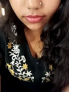 Snapshot of Miss_Rose__ chatting on 10/30/25, 06:15 Miss Rose online show from 10/30/25, 06:15