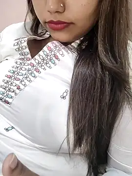 Snapshot of Miss_Rose__ chatting on 11/05/25, 10:48 Miss Rose online show from 11/05/25, 10:48