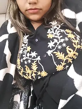 Snapshot of Miss_Rose__ chatting on 11/08/25, 05:56 Miss Rose online show from 11/08/25, 05:56