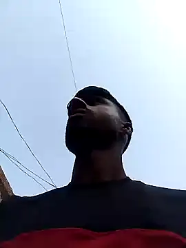 Snapshot of LesserUpset chatting on 11/09/25, 08:23 LesserUpset online show from 11/09/25, 08:23