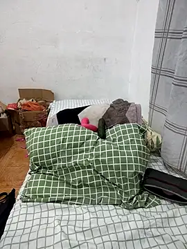 Snapshot of Lilo-skinny chatting on 10/22/25, 04:24 Lilo-skinny online show from 10/22/25, 04:24