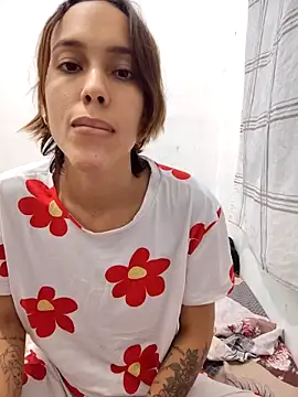 Snapshot of Lilo-skinny chatting on 10/24/25, 12:41 Lilo-skinny online show from 10/24/25, 12:41