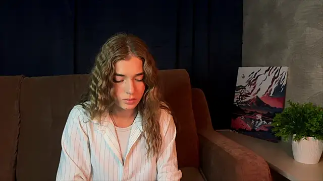 LilianLee online show from 10/09/25, 04:38