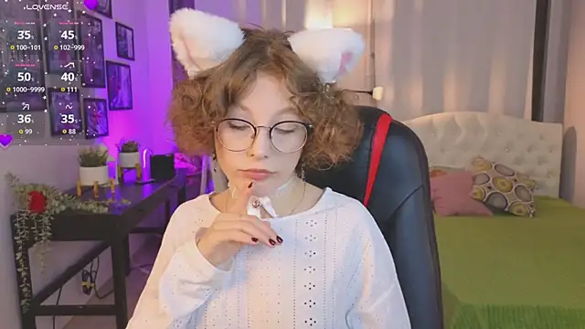 Bubblegum Babe  online show from 10/29/25, 08:21