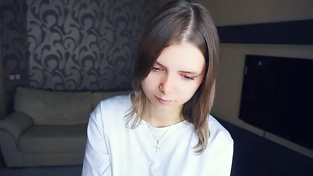 JeanieHelget online show from 10/03/25, 05:15