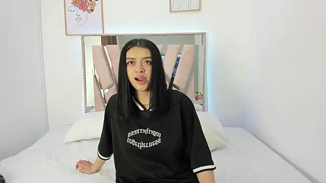 lissastone online show from 10/08/25, 03:04