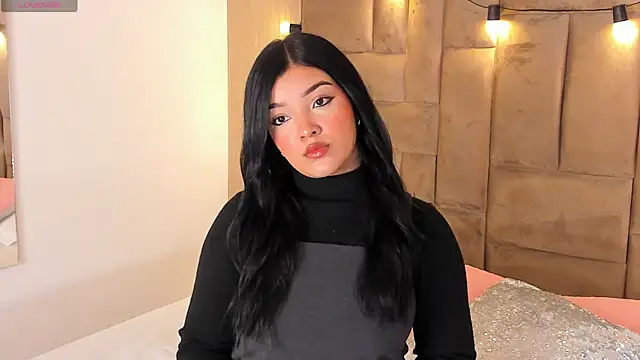 EmmaBlossom online show from 10/10/25, 07:24