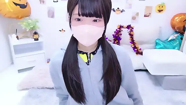 rinochi  online show from 10/29/25, 04:59