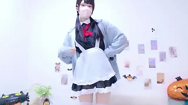 rinochi  online show from 10/31/25, 10:16