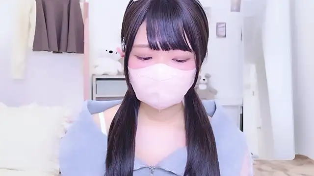 rinochi  online show from 11/24/25, 03:45