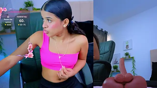 pequitasmedusa9 online show from 11/15/25, 06:48