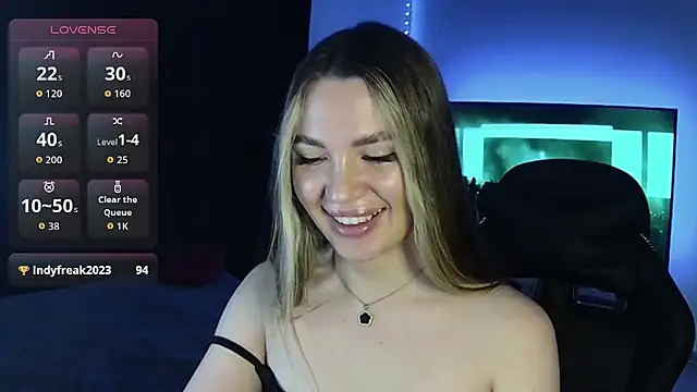 Snapshot of MissMaya__ chatting on 10/06/25, 07:55 MissMaya online show from 10/06/25, 07:55