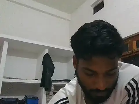 Snapshot of Raw12499 chatting on 10/24/25, 05:09 Raw12499 online show from 10/24/25, 05:09