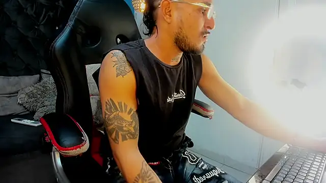 Kevinfox23cms online show from 10/30/25, 07:54