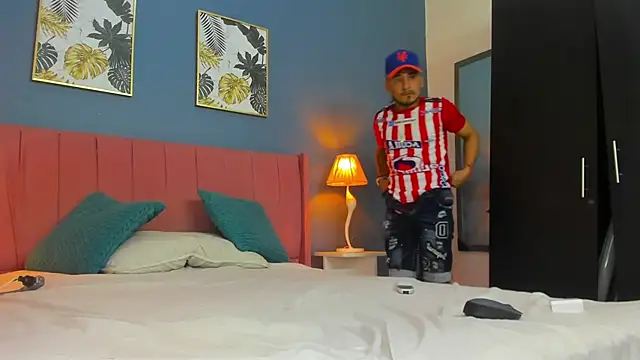 Kevinfox23cms online show from 11/19/25, 06:02