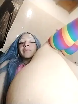 Snapshot of ssssavageee chatting on 11/15/25, 05:16 ssssavageee online show from 11/15/25, 05:16