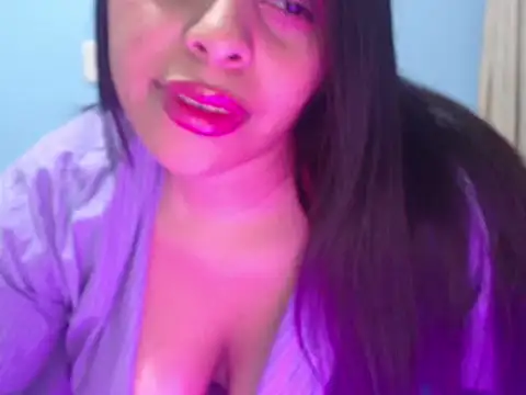 Snapshot of violeta_47 chatting on 10/01/25, 12:11 violeta 47 online show from 10/01/25, 12:11