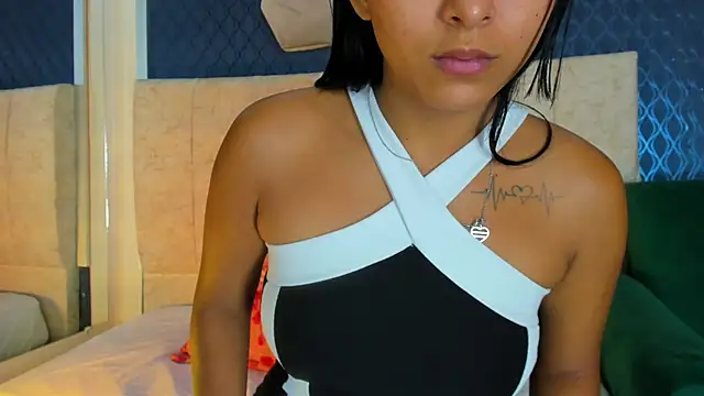 violett  rousee online show from 10/16/25, 04:19