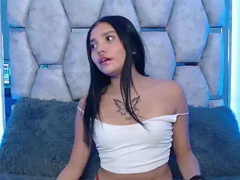 AnalyMilles online show from 10/18/25, 10:27