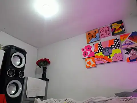 Snapshot of Nahomyyy chatting on 10/11/25, 11:42 Nahomyyy online show from 10/11/25, 11:42