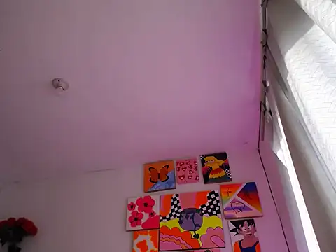 Snapshot of Nahomyyy chatting on 10/16/25, 12:06 Nahomyyy online show from 10/16/25, 12:06